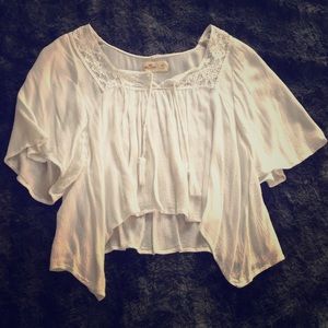 White short sleeve top